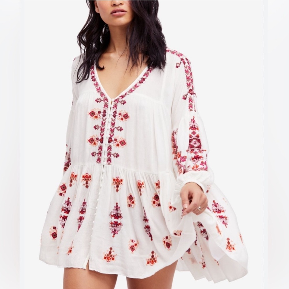Free people, Never worn, White bohemian tunic, oversized